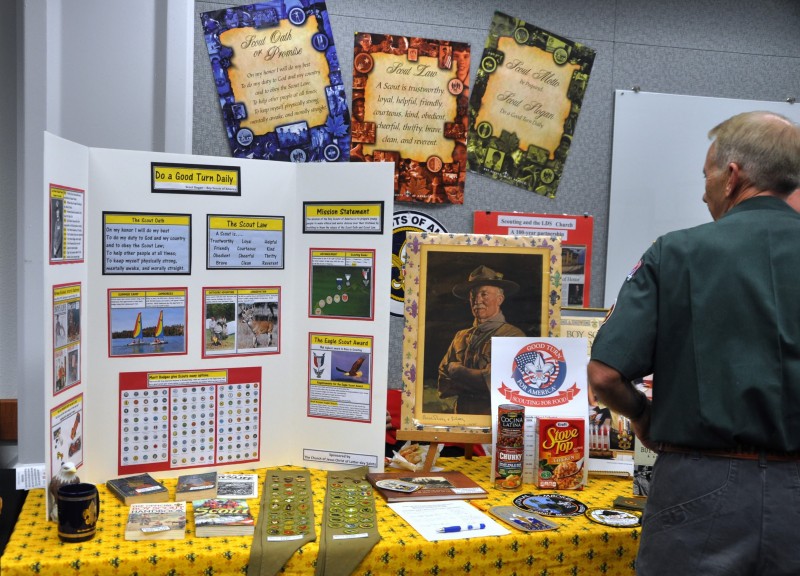 Boy Scouts Table at 2016 Festival